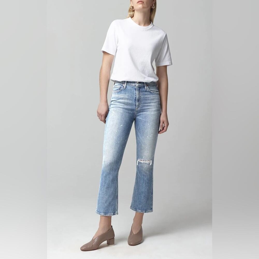 CITIZENS OF HUMANITY Demy Cropped Flare size 25 light wash distressed
